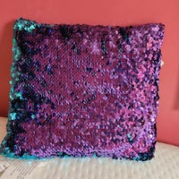 2 sequin pillows - Picture 5 of 6